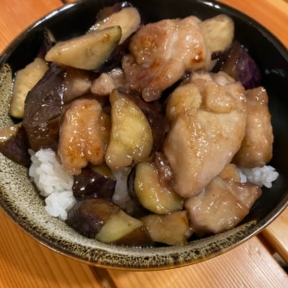 3回目のリピート。今回は鶏もも肉とナスの甘酢炒め丼。やっぱり美味しいです。